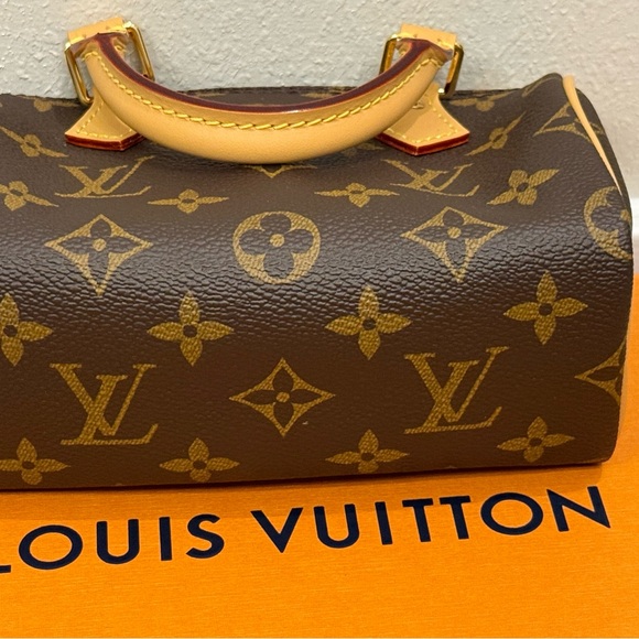 Authentic Louis Vuitton Nano Speedy - Picture 8 of 15